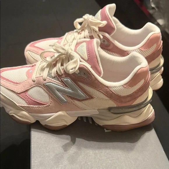 Women's Pink and Cream New Balance Sneakers - Picture 4 of 5